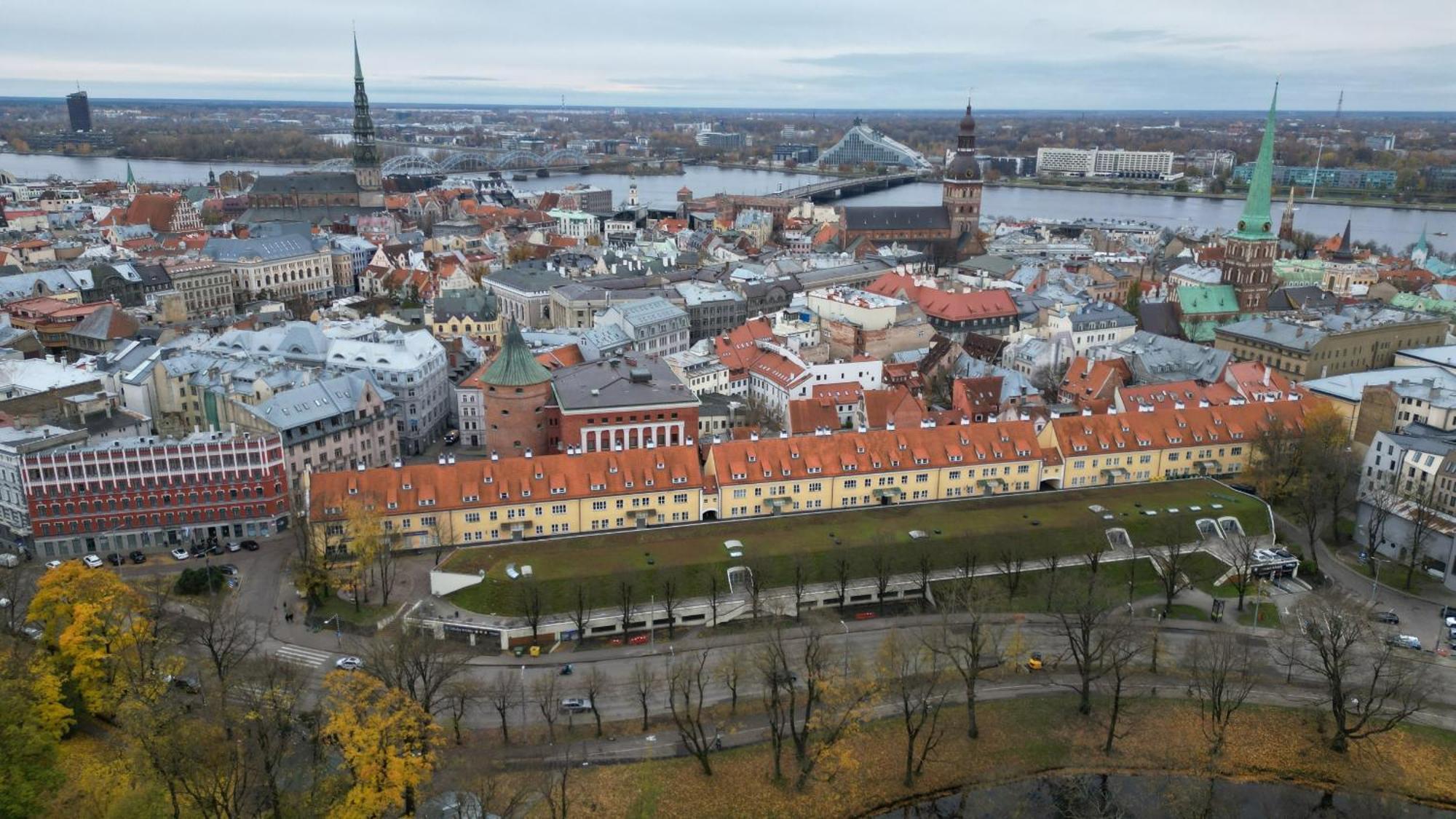 Baltic Amber In Diplomatic District & Free Parking Apartment Riga Bagian luar foto