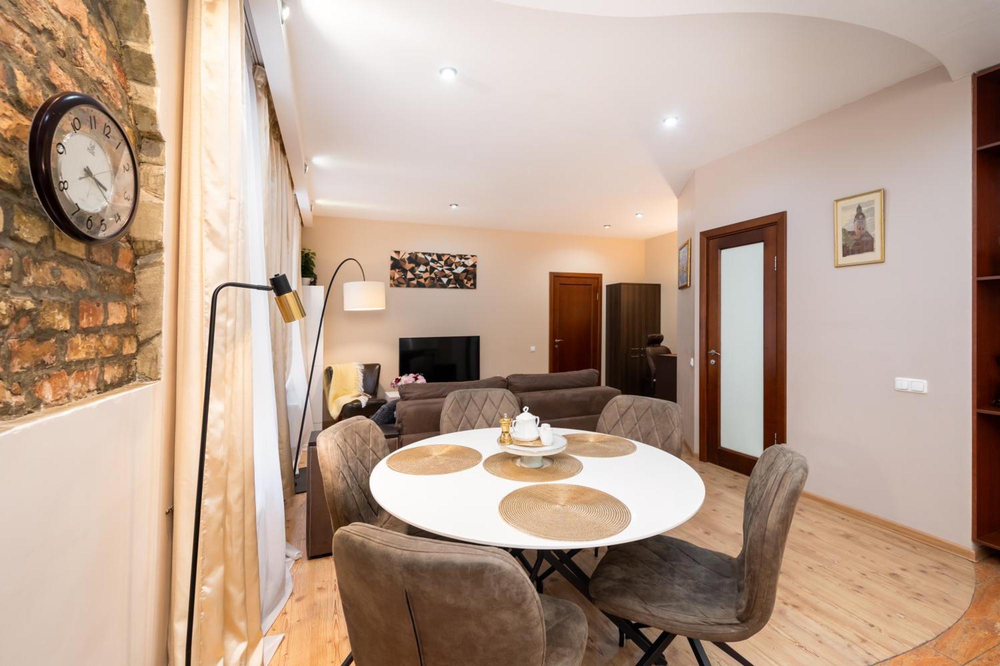 Baltic Amber In Diplomatic District & Free Parking Apartment Riga Bagian luar foto