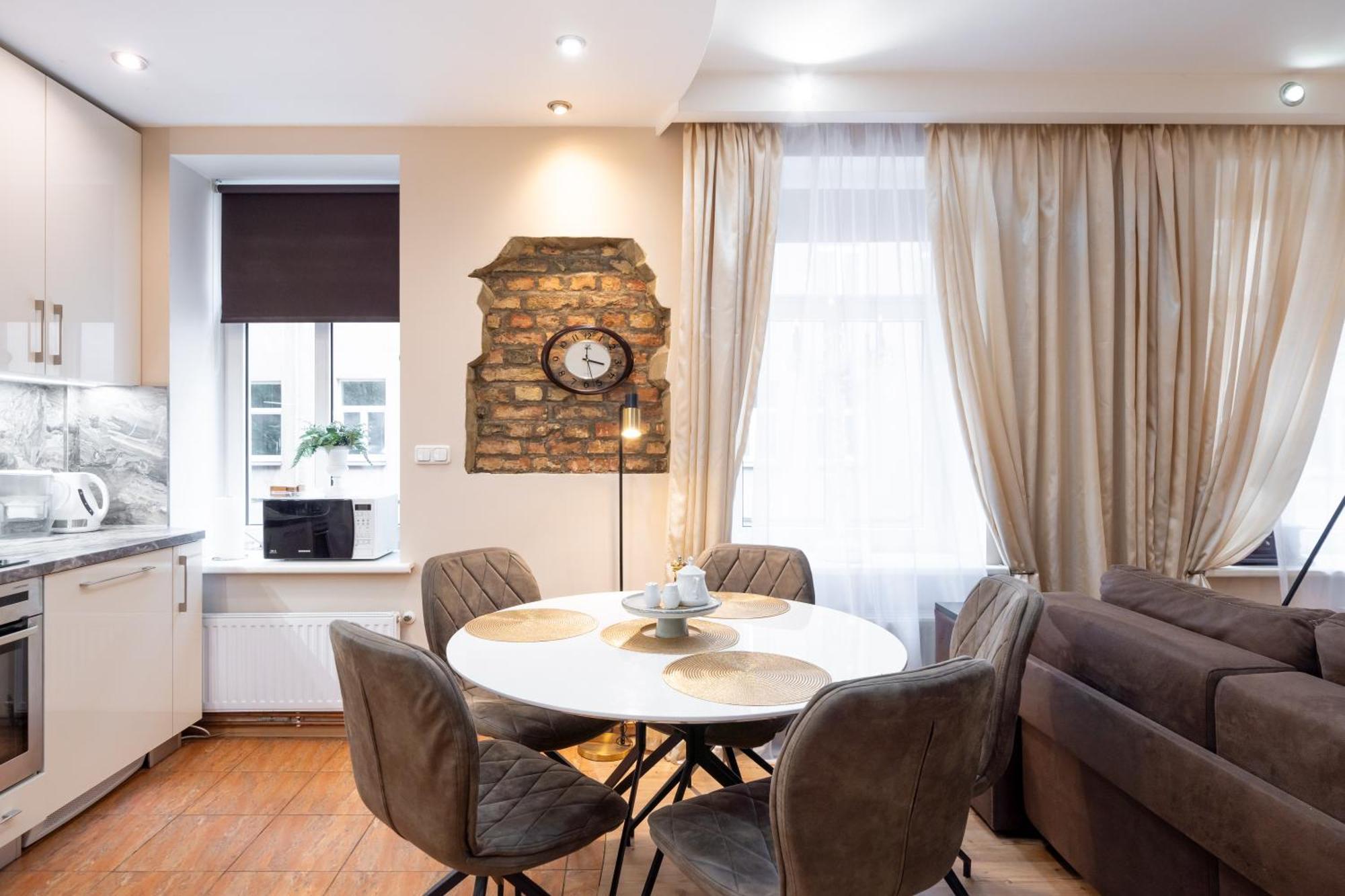 Baltic Amber In Diplomatic District & Free Parking Apartment Riga Bagian luar foto