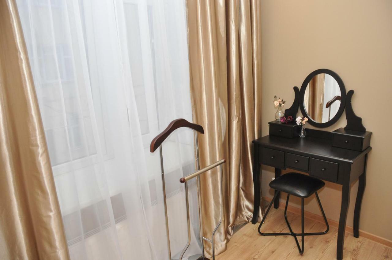 Baltic Amber In Diplomatic District & Free Parking Apartment Riga Bagian luar foto