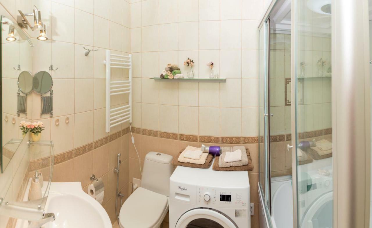 Baltic Amber In Diplomatic District & Free Parking Apartment Riga Bagian luar foto