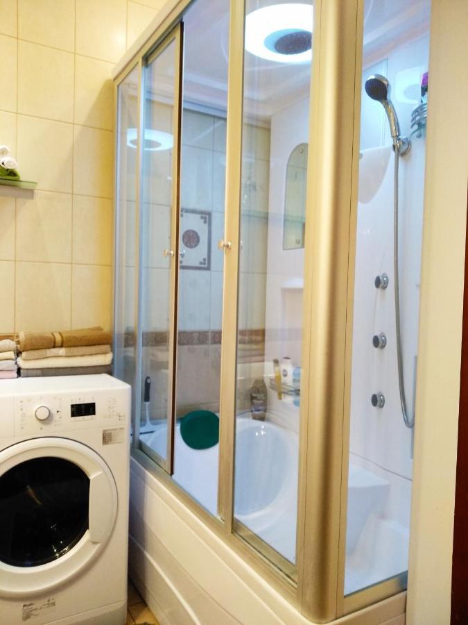 Baltic Amber In Diplomatic District & Free Parking Apartment Riga Bagian luar foto